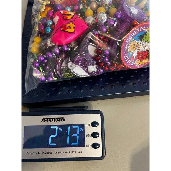 Vtg Mod Mardi Gras Beads Home Decor Crafts Novelty Charms Monkey Cadillac Boots - Picture 8 of 8